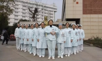 护理部推出形象护士挂牌服务