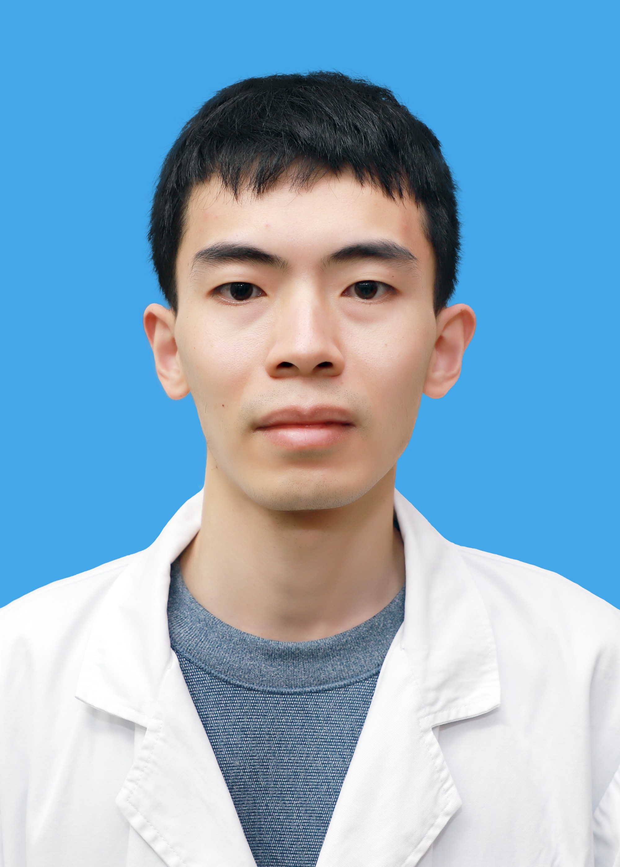 住院医师 张骋